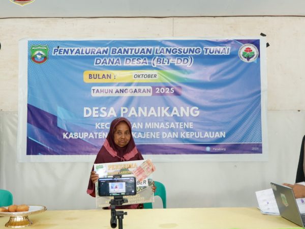 MENJAGA ASA DI BULAN OKTOBER, PEMERINTAH DESA PANAIKANG SALURKAN BLT-DD PERIODE OKTOBER BAGI WARGA RENTAN